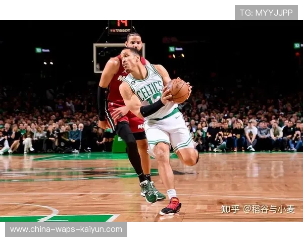 凯尔特人通过中路直塞频频穿透：从战术到生活的穿透力